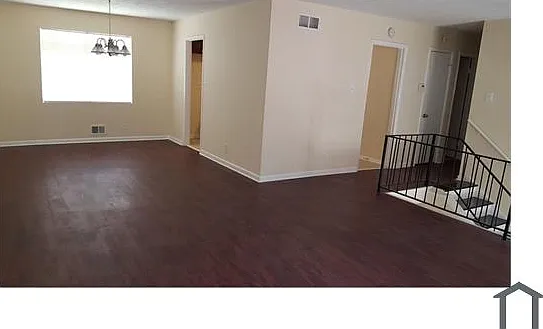 630 Larchmont Dr NW #630 — Photo 3