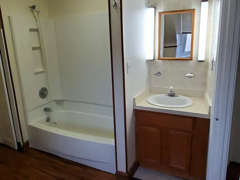 Bath Rm