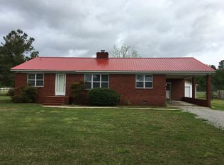 412 Haw Branch Rd, Richlands, NC 28574