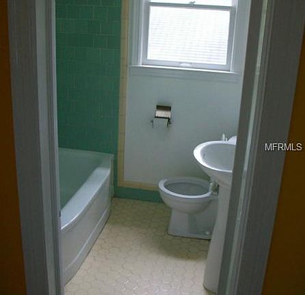 5th image of 445 11th Ave S