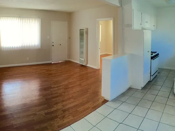 1801 Whittier Ave APT 3, Costa Mesa, CA 92627