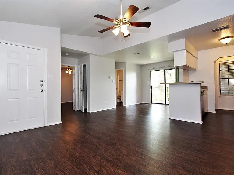 Oak Bend — Photo 10
