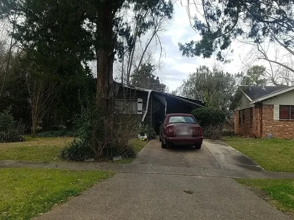 1121 Englemeade Dr, Shreveport, LA 71107