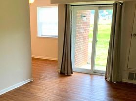 2402 Pond View Dr, West Chester, PA