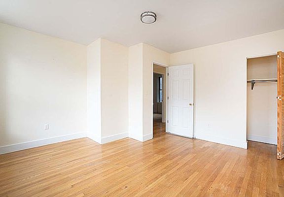5th image of 550 W 144th St #4
