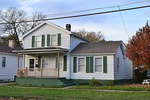 1st image of 216 E Washington St