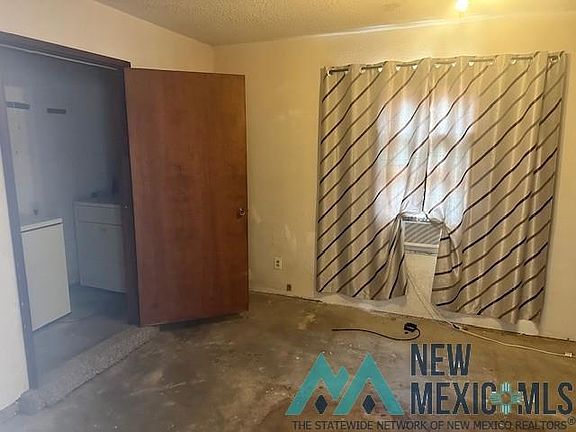 5th image of 2320 Missouri St