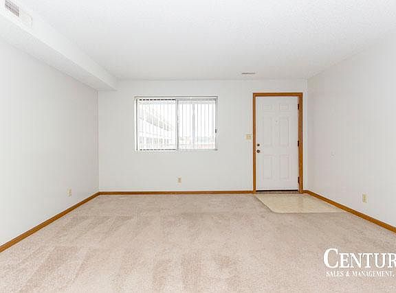 2nd image of 1824 M St APT 304
