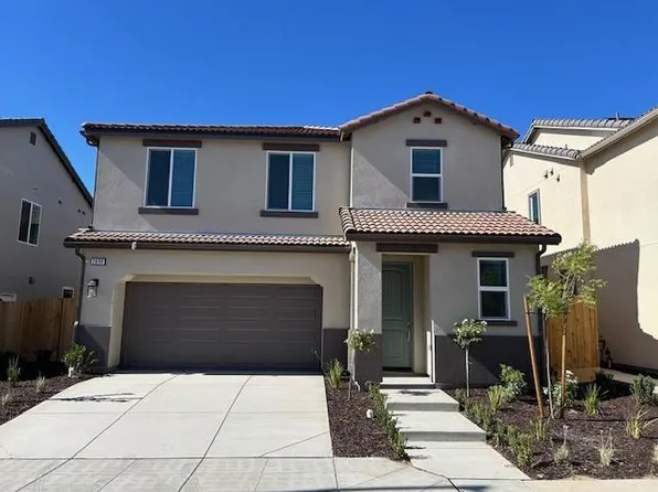 2890 E Veleta Dr, Fresno, CA 93730