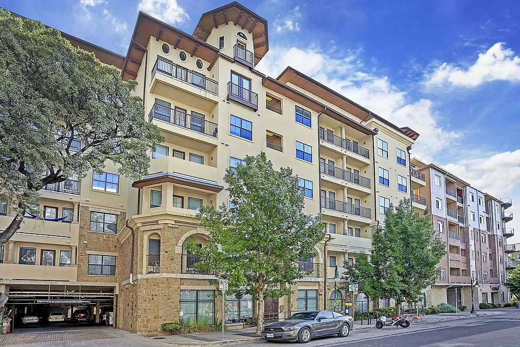 2505 San Gabriel St — Photo 1