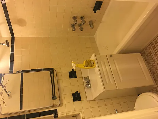 Rented by Lang Realty LLC | media 5