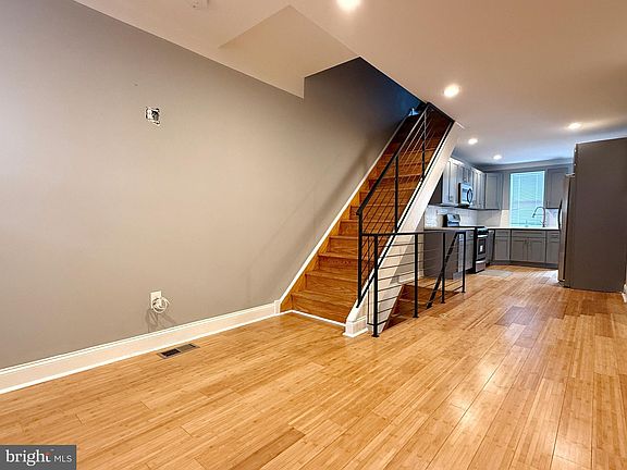 5th image of 1528 S Etting St