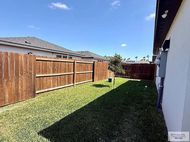 3513 Vanessa Ln #2 — Photo 10
