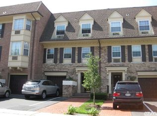 20608 Emily Rd #3, Bayside, NY 11360