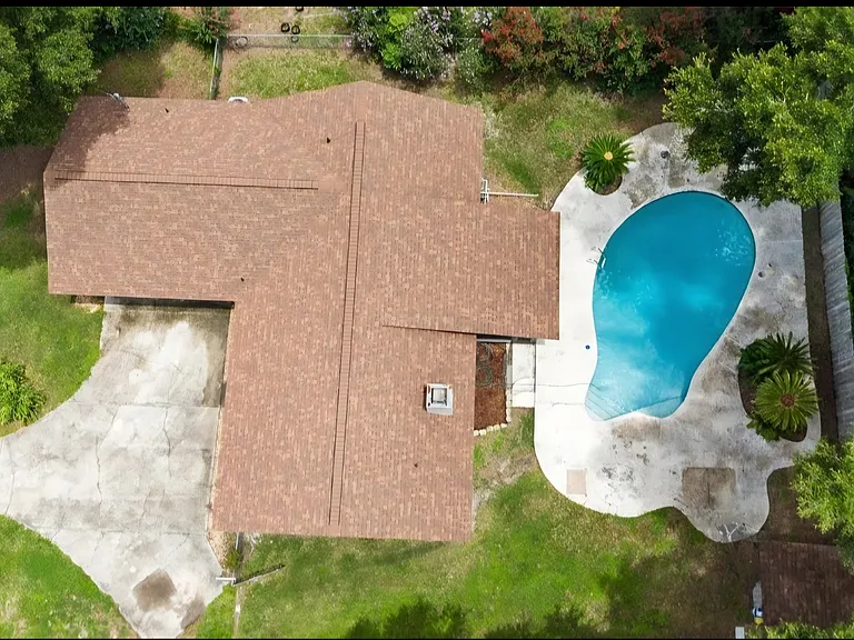 4465 NE 34th Ct — Photo 11