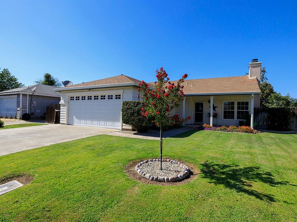 1st image of 3619 Castlepark Dr