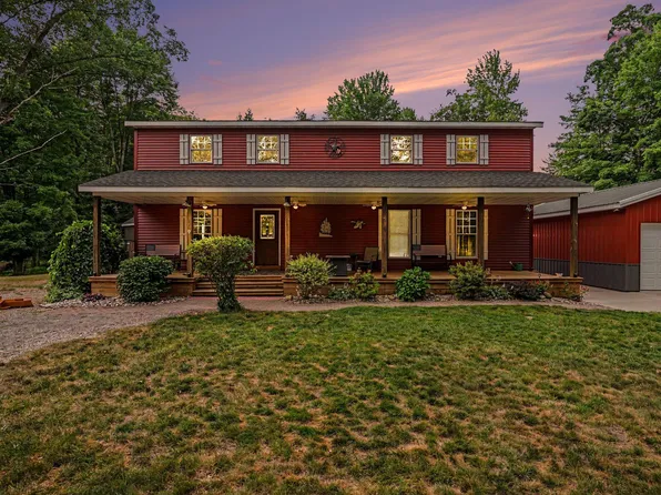6914 S 128th Ave, Rothbury, MI 49452