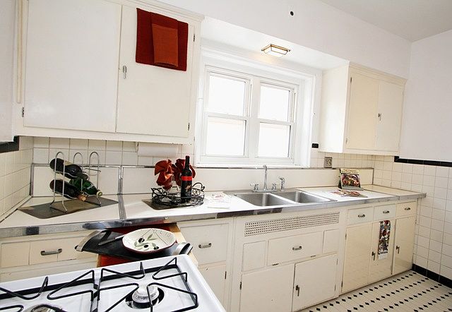 Mid-century kitchen