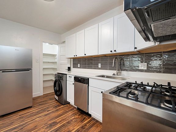 3rd image of 264-268 N State St #25