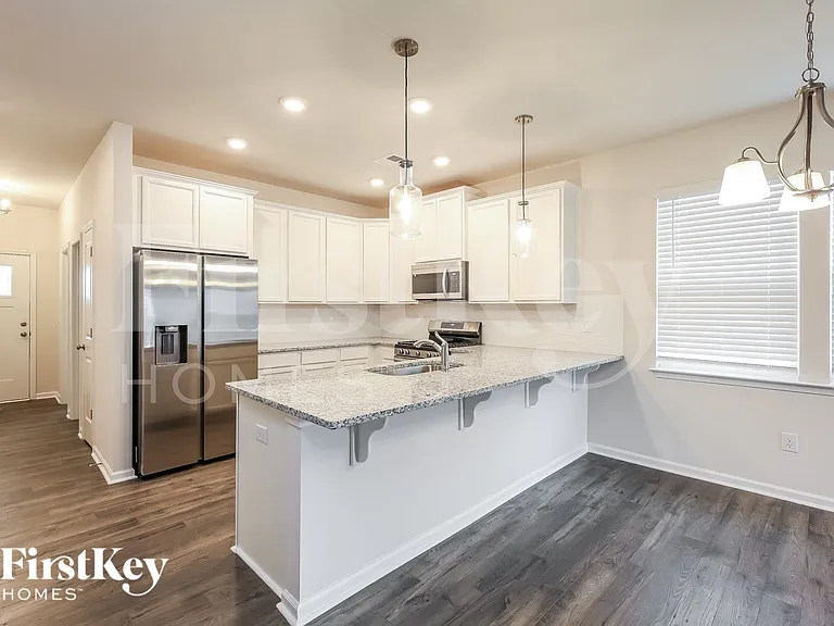 419 Stonefence Dr — Photo 5