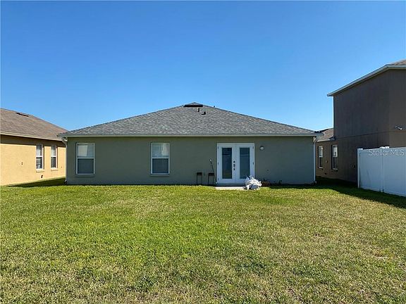 3rd image of 931 Battery Pointe Dr