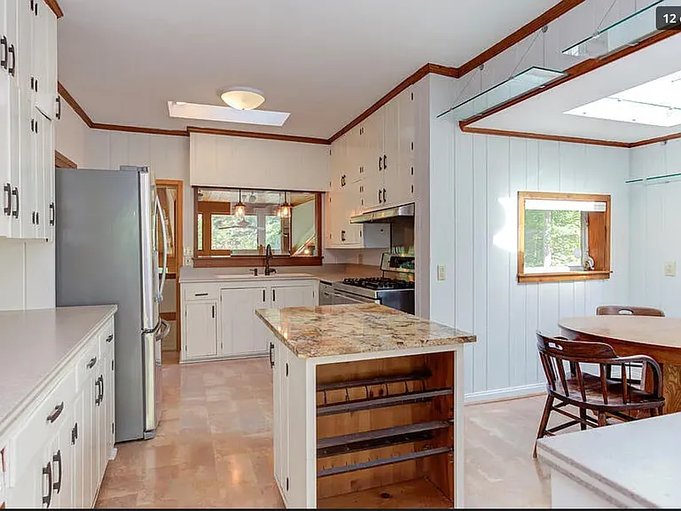1st Floor Kitchen with Breakfast Nook