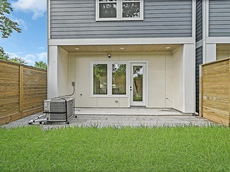 3413 Bremond St — Photo 13