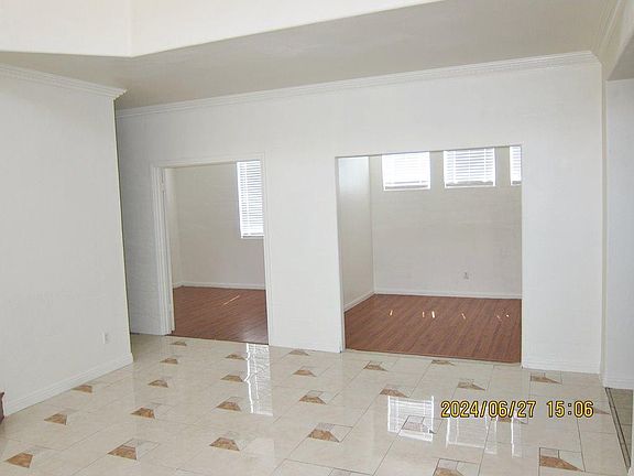 3rd image of 8944 Sierra Linda Dr