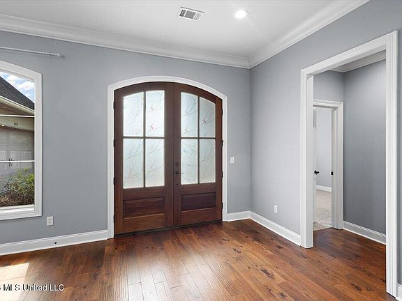3rd image of 1971 Eastridge Cir