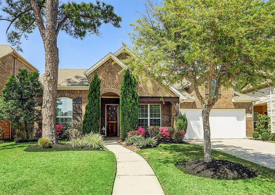 1st image of 25630 Luna Vista Ln