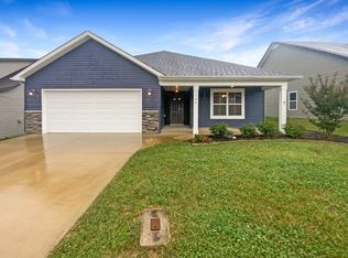 1146 Eagles Bluff Dr, Clarksville, TN 37040