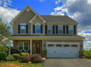 511 Audrey Ct, Zelienople, PA 16063