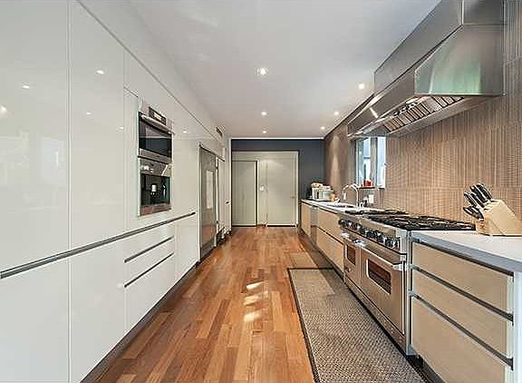 5th image of 259 W 33rd St
