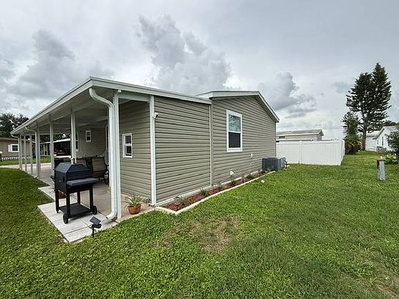 5th image of 5507 Whistling Tree Ln