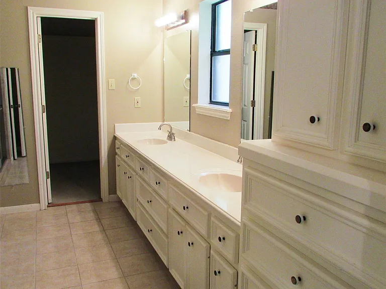 2232 Azalea Cir — Photo 4