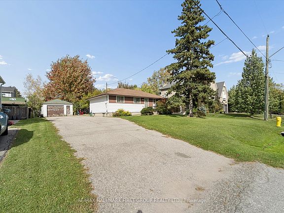 3rd image of 3050 Ebony St