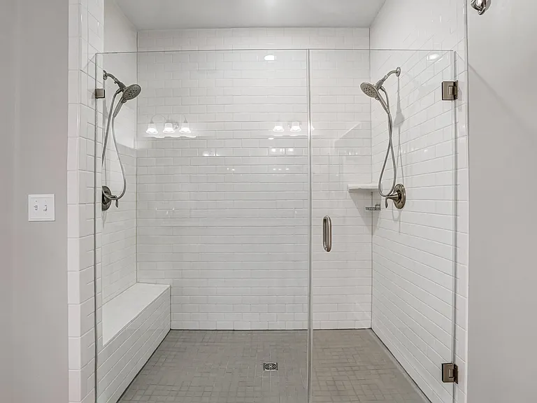 621 Bluemont Ave #102 — Photo 16