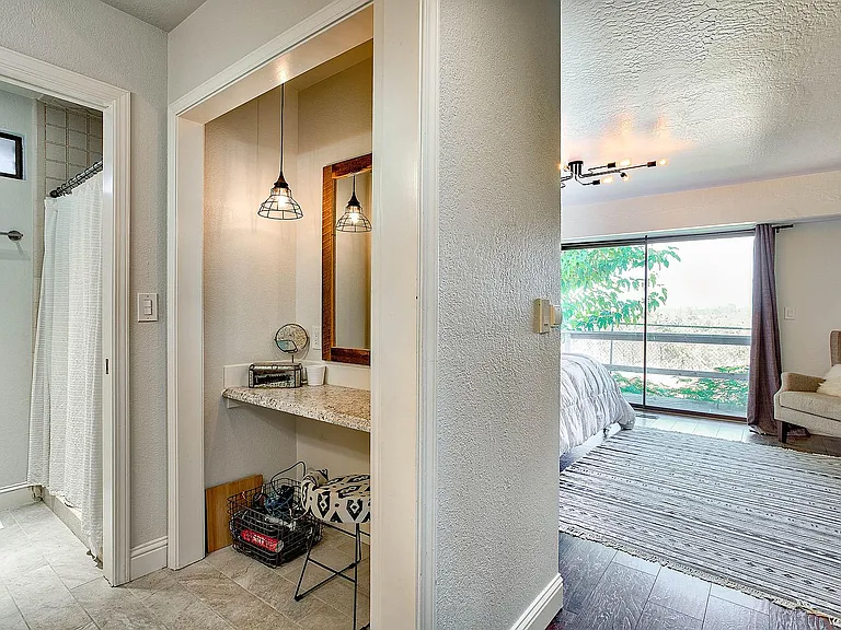 466 Woodcliff Dr #1 — Photo 23