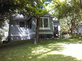 120 Kainer Ave, Barrington, IL 60010