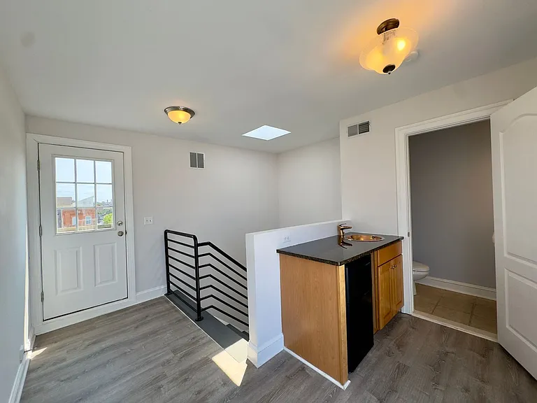 701 S Rose St — Photo 26