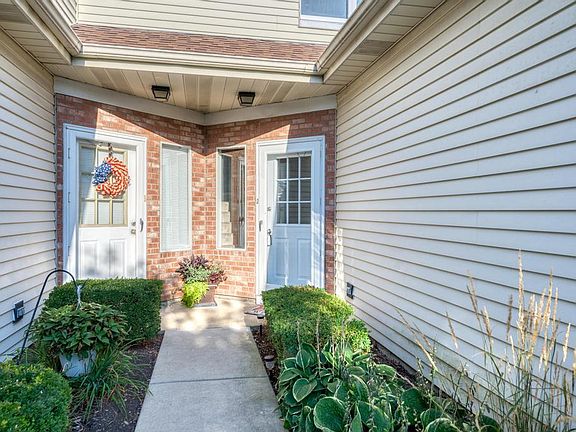 2nd image of 7825 Darien Lake Dr #7825