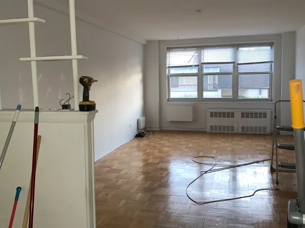 4750 Bedford Avenue image 1 of 6