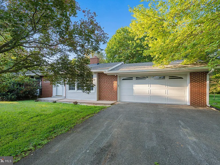 12408 W Old Baltimore Rd — Photo 2