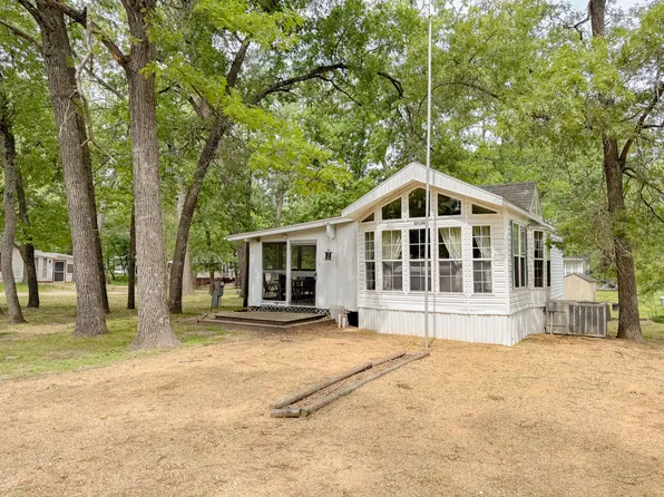 3/58 & 59 Woodhaven Dr E, Sublette, IL 61367