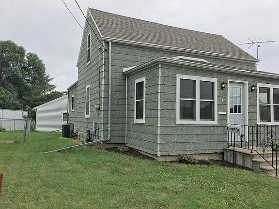 3rd image of 714 Alcove St