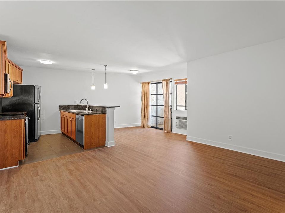 1st image of 10982 Roebling Ave APT 557