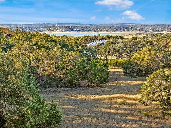 1605 Lake Ridge Blvd, Canyon Lake, TX 78133