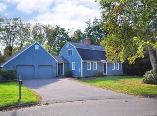 5 River Bend Ln, Windsor, CT 06095