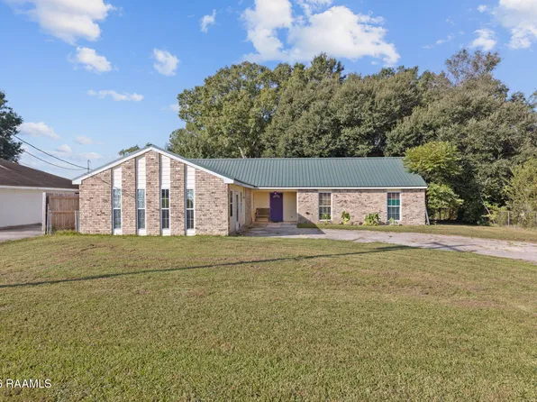 321 W Broussard Rd, Lafayette, LA 70506