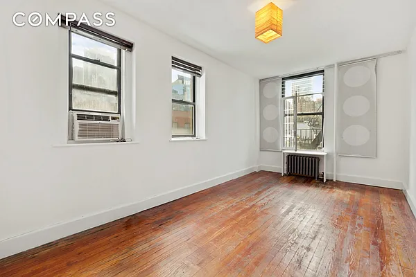 Rented by Compass | media 11